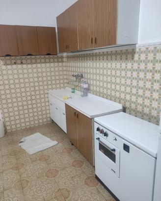  pensili, mobile, lavello e cucina gratis