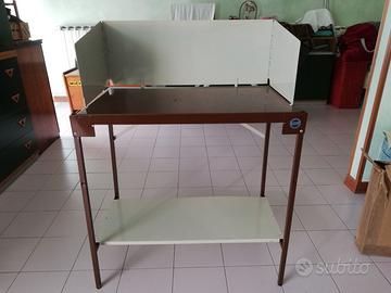 Mobiletto da campeggio