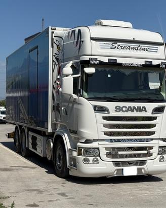 Scania r 560 cella frigo 7.40 atp 2030 intarder