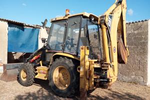 terna caterpillar 428