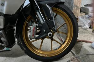 Showa Big Piston 43 gsx r 1000 L2 K9 L6 suzuki