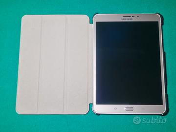 TABLET Samsung con Custodia. LEGGI.
