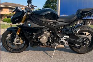 BMW S1000 R