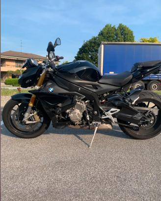 BMW S1000 R