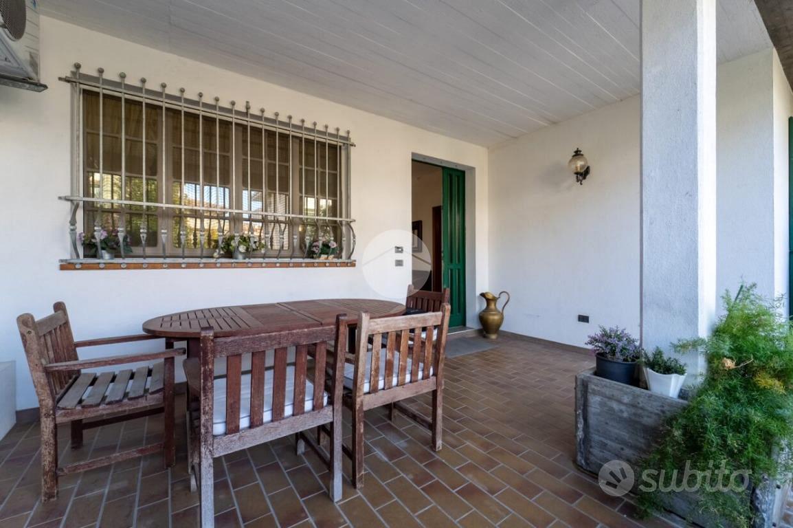 VILLA A SCHIERA A SAVIGNANO SUL RUBICONE - Vista 5