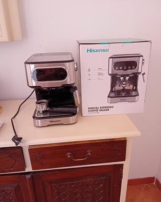 macchina per caffè con cappuccinatore