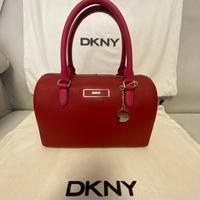 Borsa donna modello bauletto marca DKNY