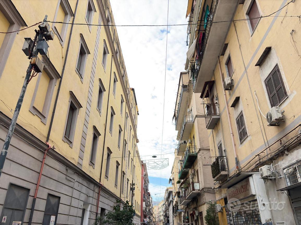 MONOLOCALE A NAPOLI - Vista 2