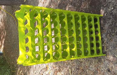 scaffale componibile per bottiglie