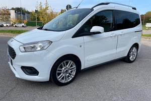 Ford Tourneo Courier 1.5 TDCI 100 CV Sport
