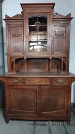 Credenza Liberty in legno con vetri colorati:
