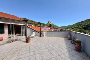 4 LOCALI A CALICE LIGURE