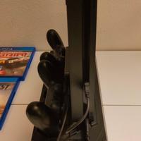  PS4 con giochi,stand e memoria esterna di 1Tb