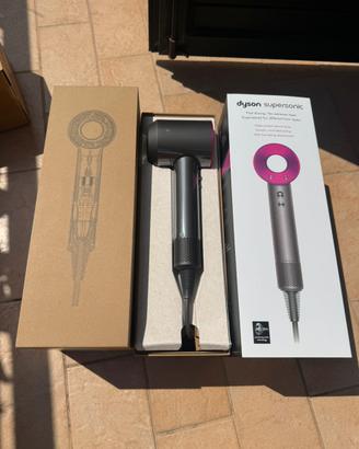 Dyson supersonic HD08
