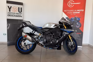 Yamaha YZF-R1M