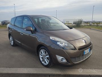 Renault Scenic Scénic X-Mod 1.9 dCi 130CV Luxe