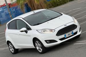 Ford Fiesta 1.5 TDCi 75CV - TITANIUM-FULL