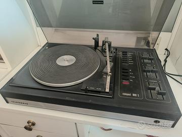 Stereo Telefunken Compact 1001 S con casse