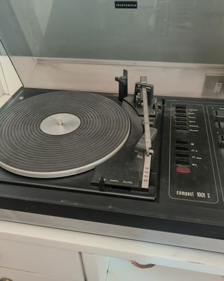 Stereo Telefunken Compact 1001 S con casse