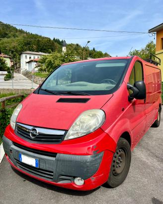 Opel Vivaro passo lungo