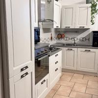 CUCINA IN LEGNO BIANCO