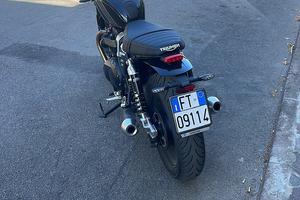 Speed Twin 900