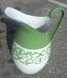 brocca smaltata molto bella