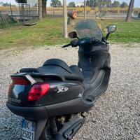 Piaggio x9
