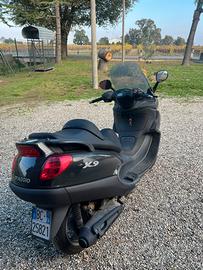 Piaggio x9