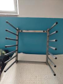 Rastrelliera a muro per n. 7 teglie pizza