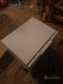 Coppia mobili arredobagno su ruote artigianali