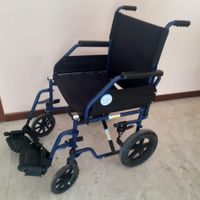 Sedia a rotelle prima fuori misura