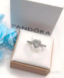 Anello originale pandora Cuore in rilievo  tg 48 