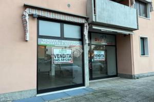 NEGOZIO A CASTEL D'AZZANO