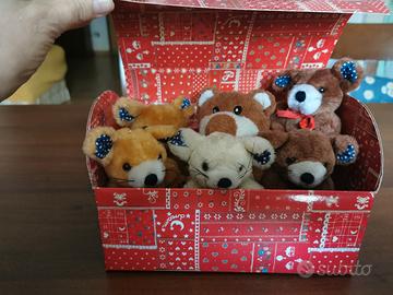 6 orsetti peluche con bauletto