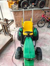 trattorino giocattolo speciale 