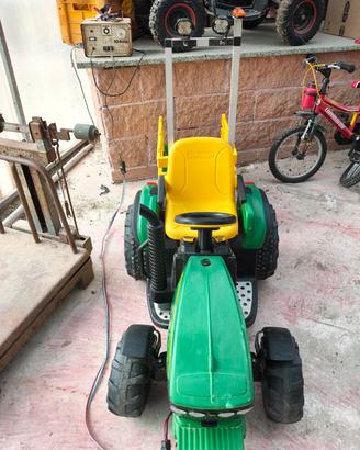 trattorino giocattolo speciale 