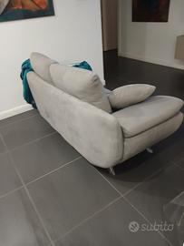 divano  2 posti nuovissimo  grigio alcantara