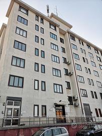 Ufficio bilocale zona commerciale