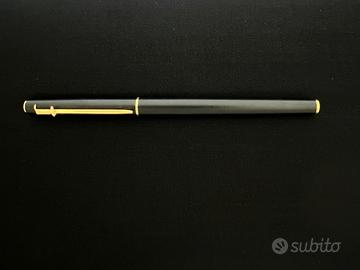 CARAN D'ACHE ROLLER NERO SATINATO NUOVA