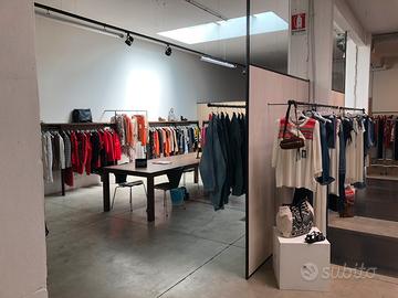 Scaffali e appenderie abbigliamento