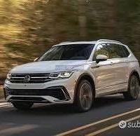 Tiguan 2022 frontale ricambi musata