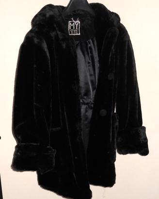 Pellicciotto nero Ecologico Tg. M, NUOVO!