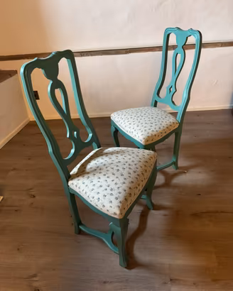 8 sedie in legno massello laccate
