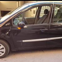 Renault modus diesel adatta neopatentati 