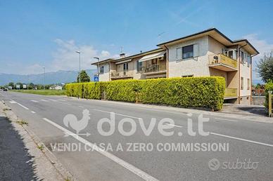 Villetta a schiera di 175 m² con 4 locali e box au