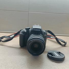 Canon EOS 4000D + 18-55mm + Borsa Tucano