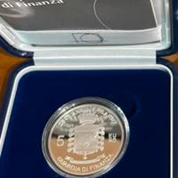 moneta commemorativa guardia di finanza 5 euro 