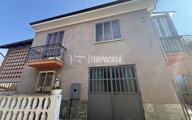 CASCINA SEMINDIPENDENTE