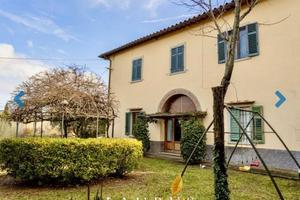 Rustico / Casale di 130 m² con 4 locali a Greve in